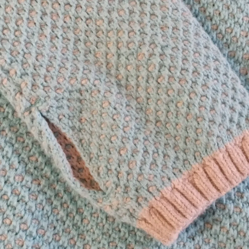 Ivivva Dream Embracer Wrap aqua and gray